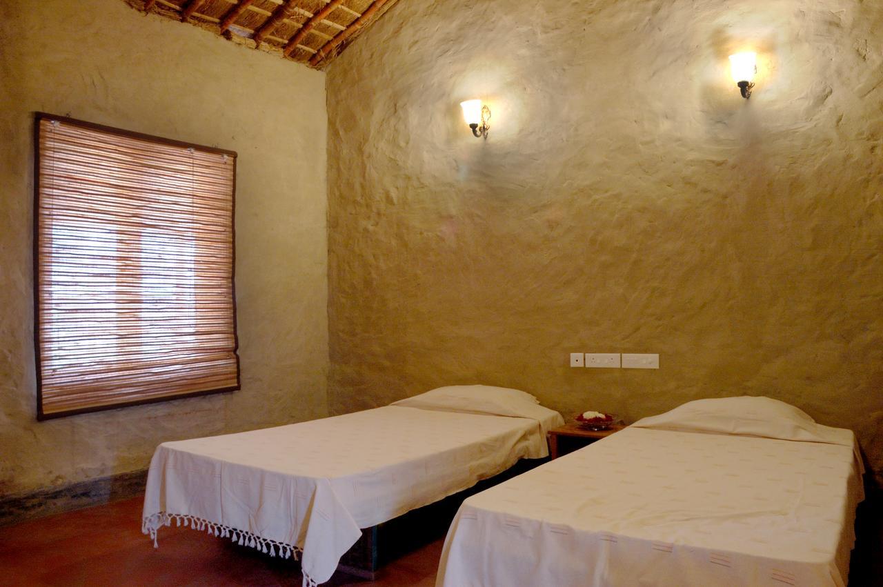 Dr. Sudha'S Ayurveda 호텔 Muzaffarnagar 외부 사진